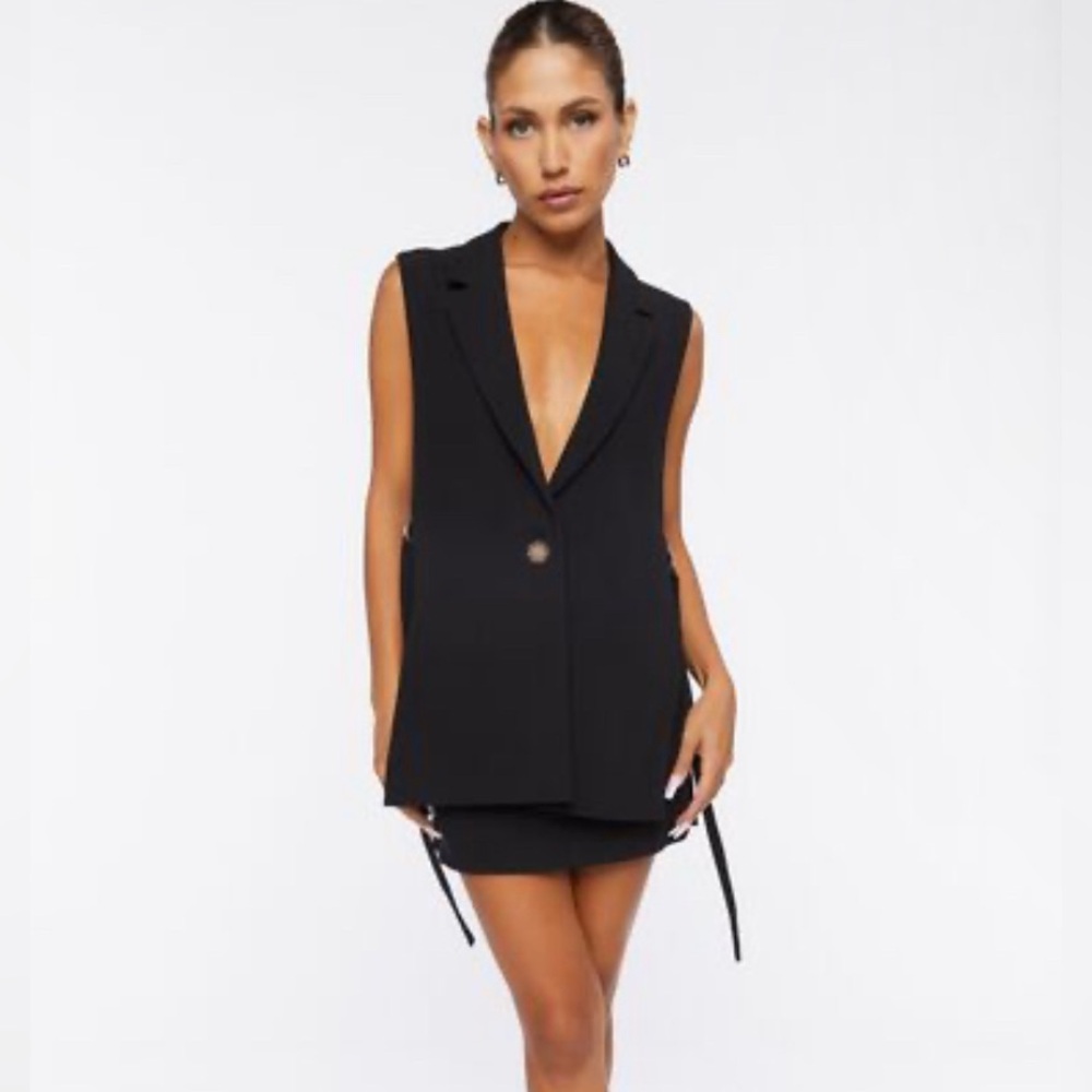 FOREVER 21 Notched Button-Front Blazer Vest S